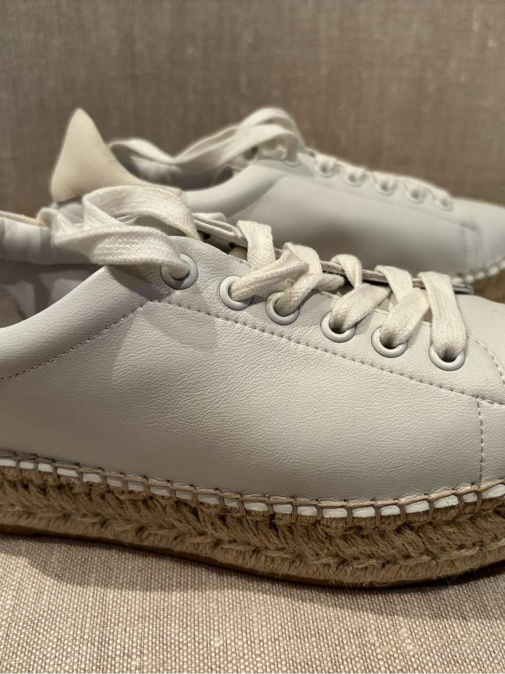 Steve Madden White Low-Top Leather Sneakers